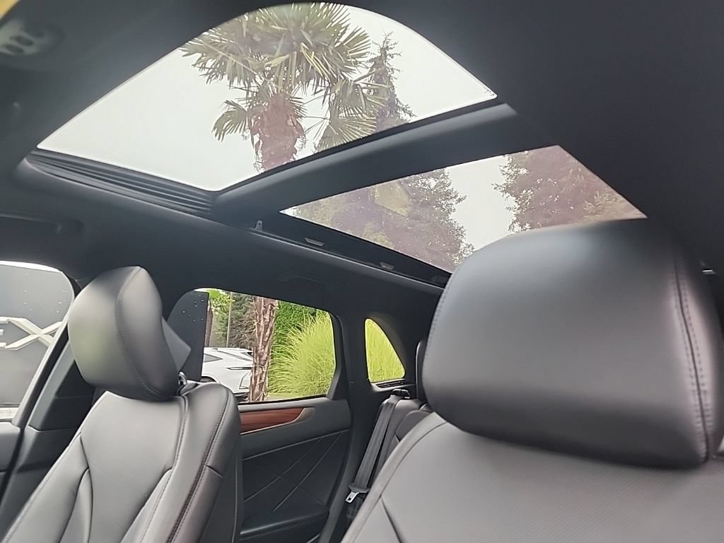 Used 2018 Lincoln MKC Reserve AWD/4WD image 13