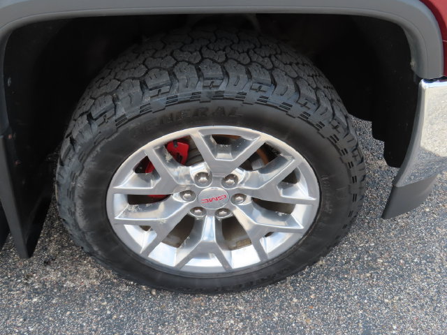 Used 2017 GMC Sierra 1500 SLT w/ SLT Premium Package AWD/4WD image 16