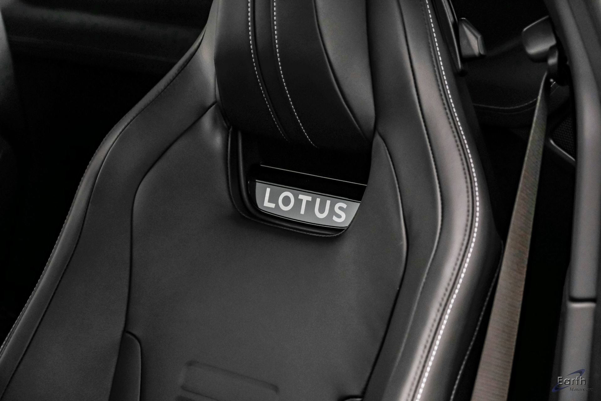 New 2026 Lotus Emira V6 SE RWD image 51