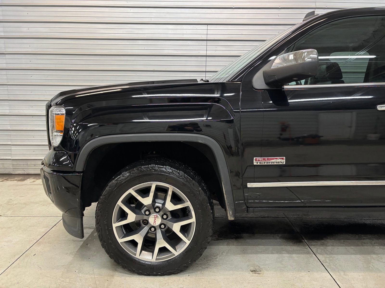 Used 2014 GMC Sierra 1500 SLT w/ All-Terrain Package image 4