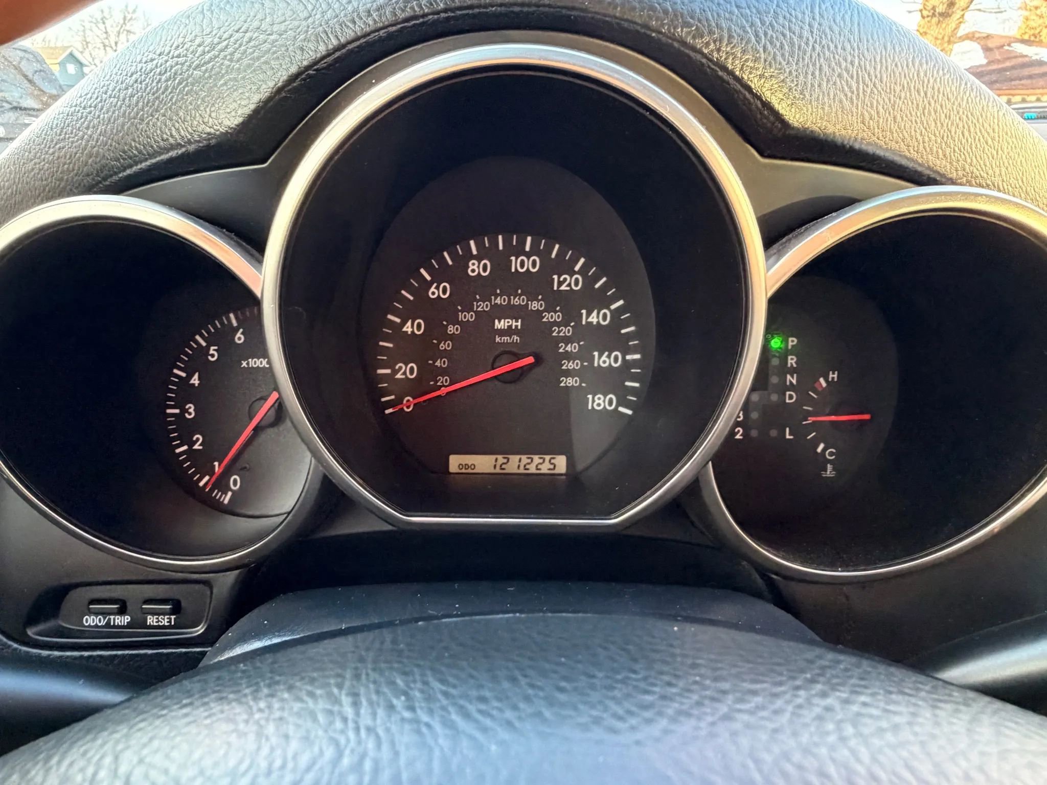 Used 2003 Lexus SC 430 Convertible RWD image 2