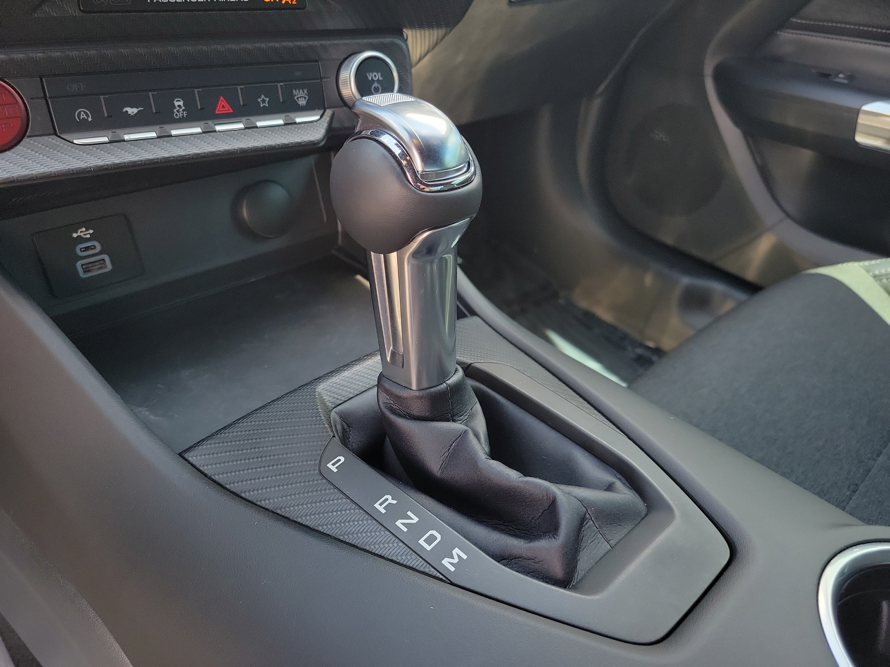 Used 2025 Ford Mustang GT RWD image 14