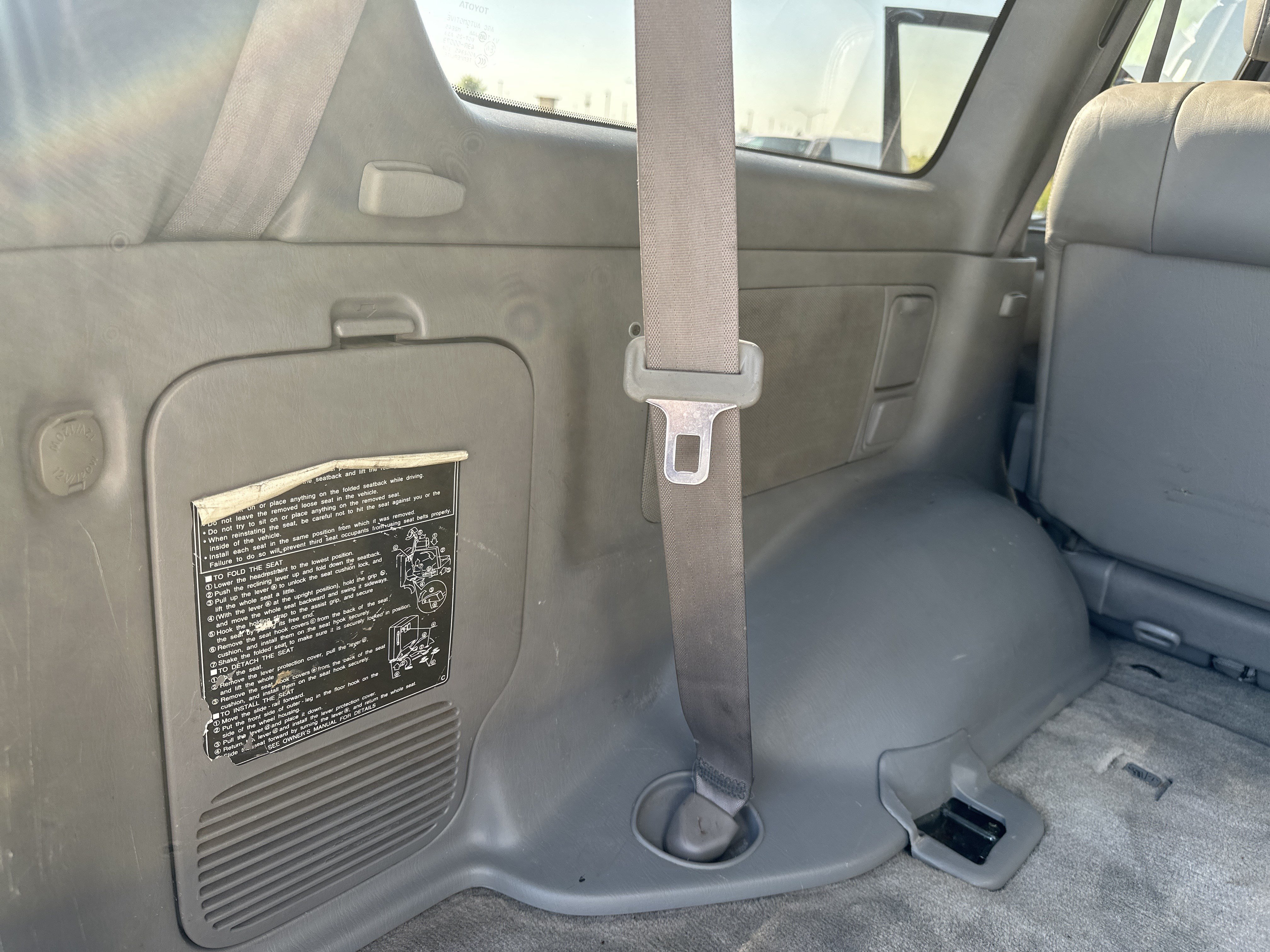 Used 2003 Toyota Land Cruiser AWD/4WD image 32
