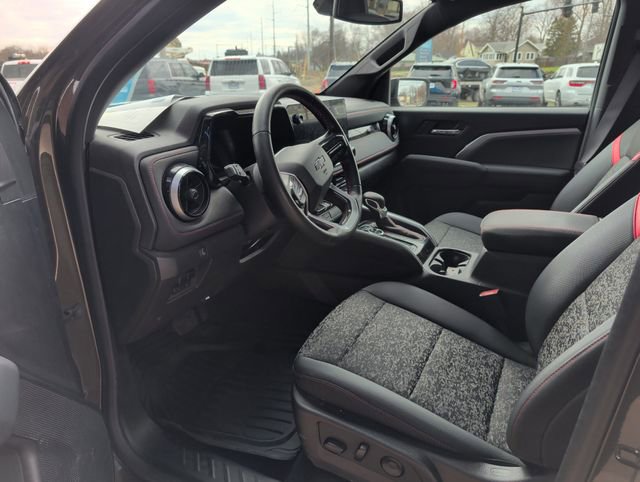 Certified 2023 Chevrolet Colorado Z71 w/ Z71 Convenience Package 2 image 12