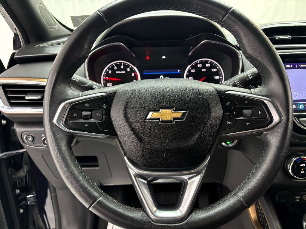 Used 2021 Chevrolet TrailBlazer ACTIV w/ Sun and Liftgate Package image 14