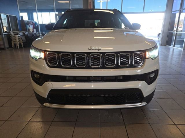 Used 2024 Jeep Compass Limited image 3