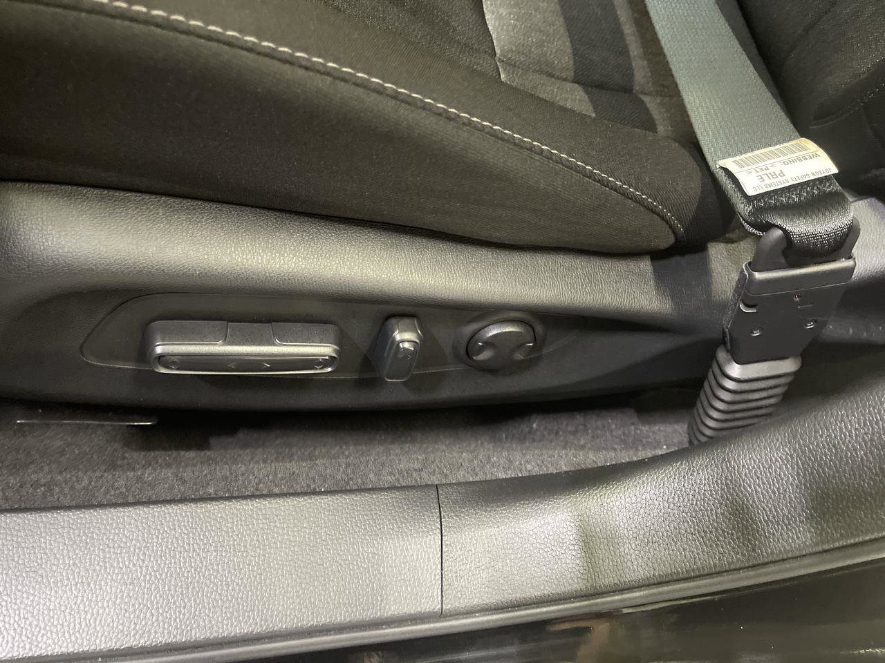 Used 2025 Honda Accord SE image 12