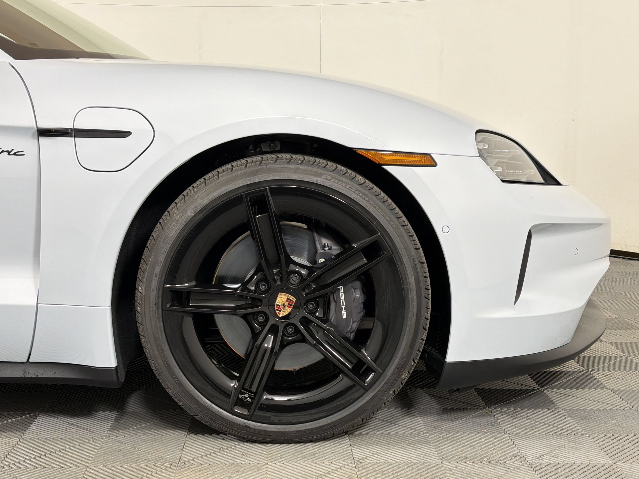 New 2026 Porsche Taycan AWD/4WD image 14