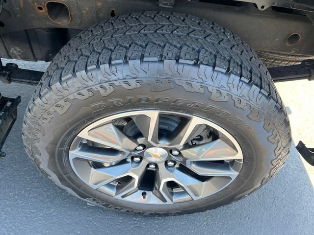Certified 2024 Chevrolet Silverado 1500 LT AWD/4WD image 25