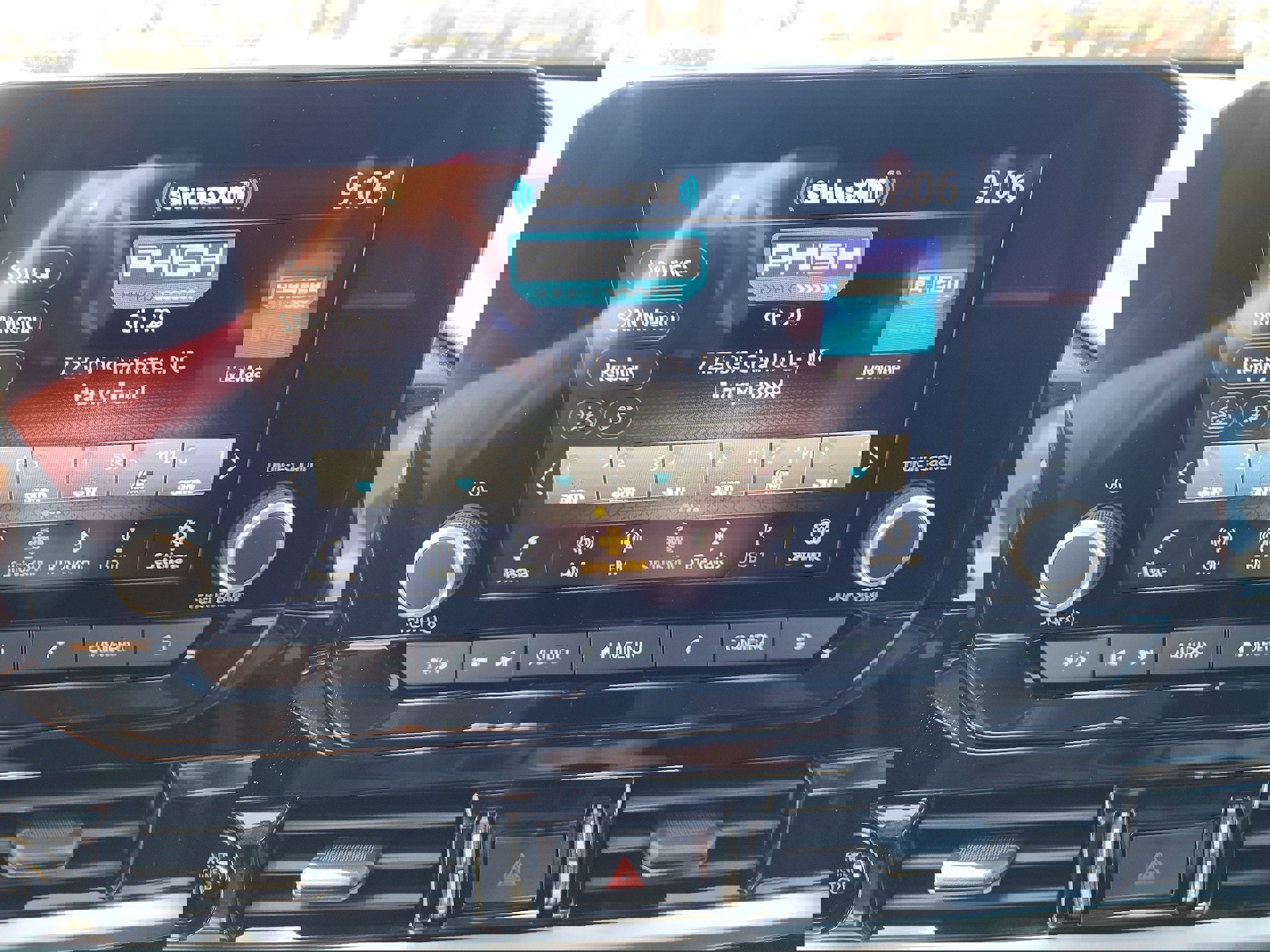 New 2025 Nissan Pathfinder SV w/ Black Appearance Package image 16