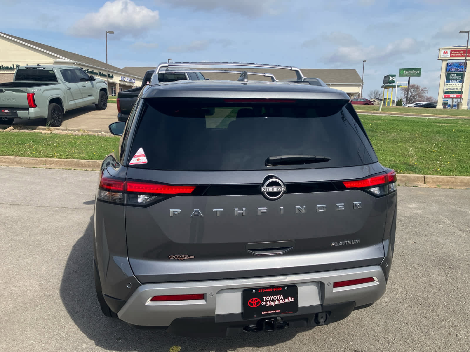 Used 2023 Nissan Pathfinder Platinum w/ Cargo Package image 6