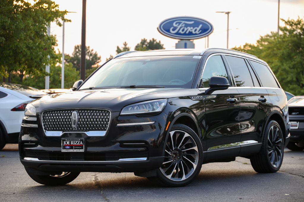 Used 2022 Lincoln Aviator Reserve w/ Equipment Group 201A AWD/4WD image 2