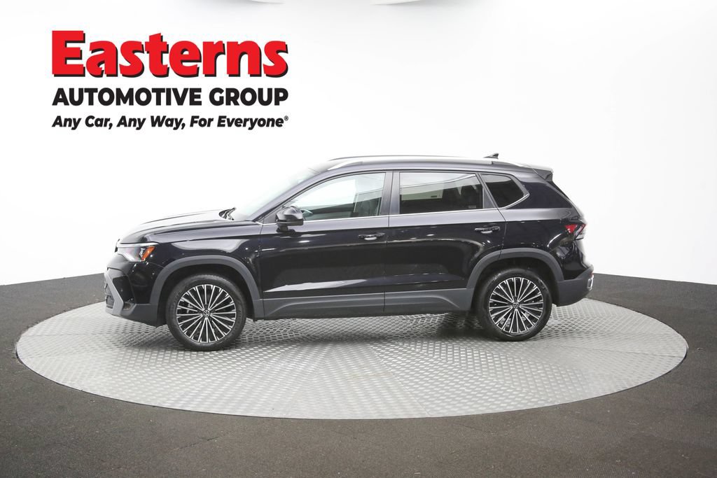 Used 2025 Volkswagen Taos SE FWD image 55