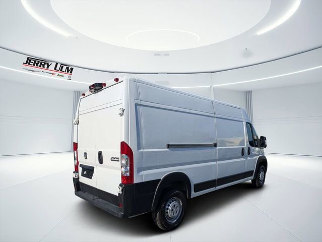 Used 2025 RAM ProMaster 2500 w/ Convenience Group FWD image 3