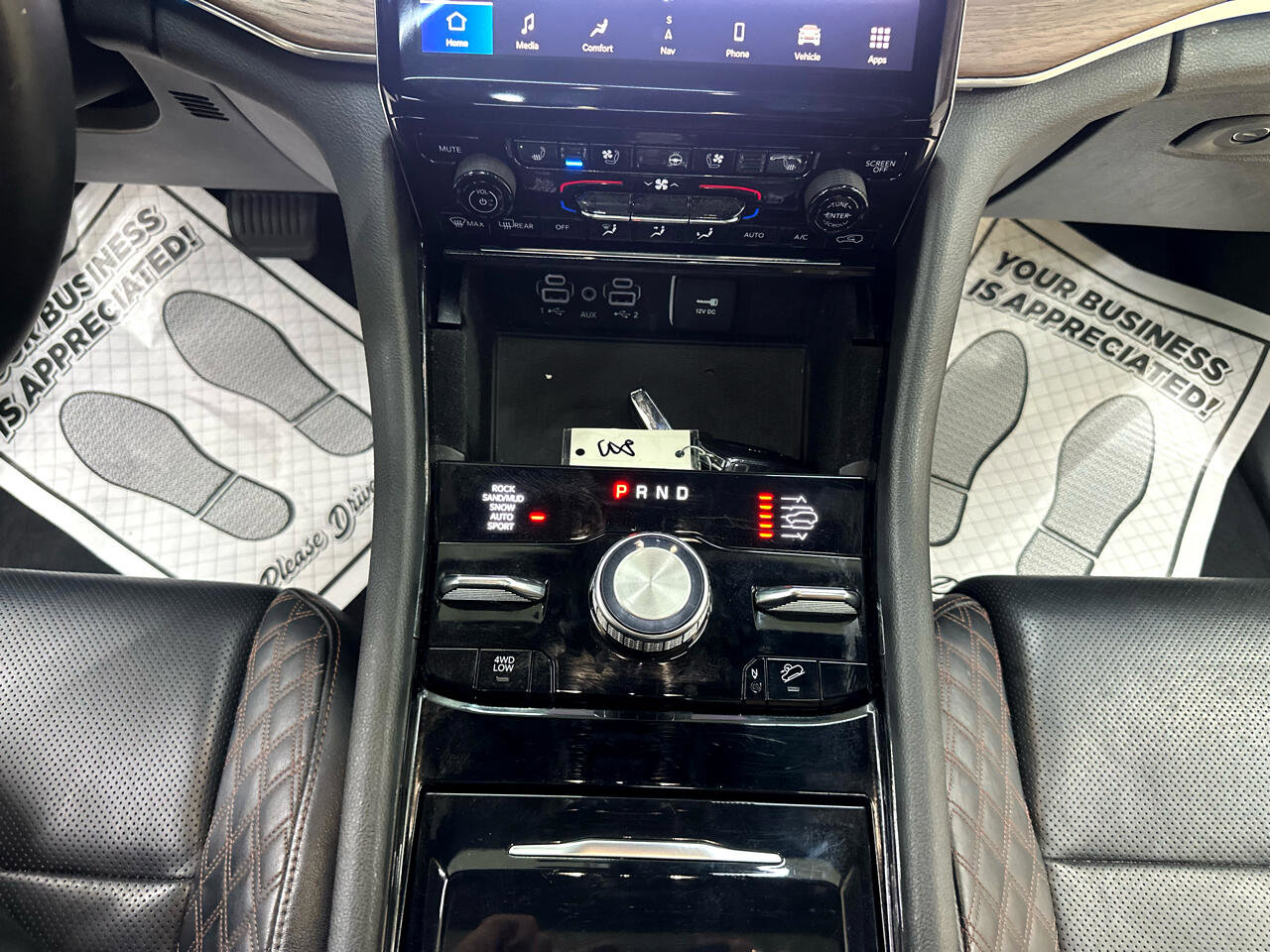 Used 2022 Jeep Grand Cherokee L Summit w/ Advanced Protech Group IV image 35