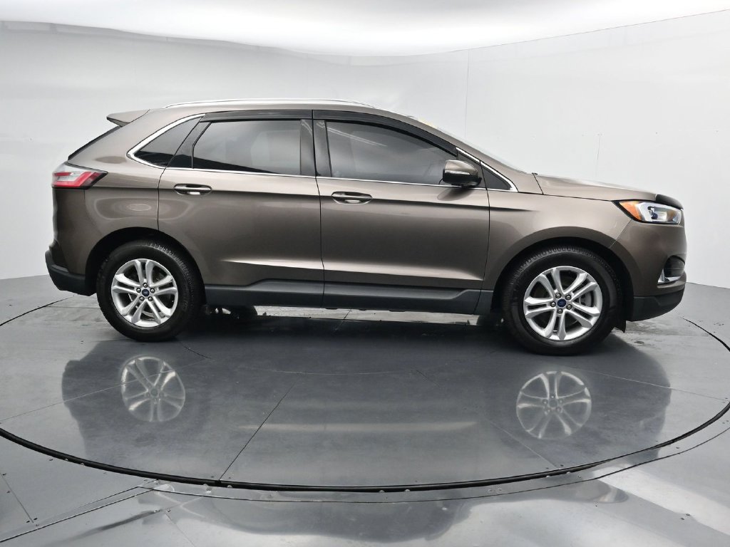 Used 2019 Ford Edge SEL AWD/4WD image 9