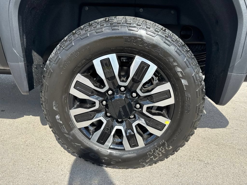 New 2026 GMC Sierra 2500 Denali Ultimate AWD/4WD image 28
