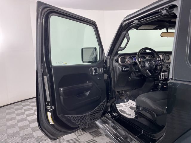 Used 2020 Jeep Wrangler Sport image 16