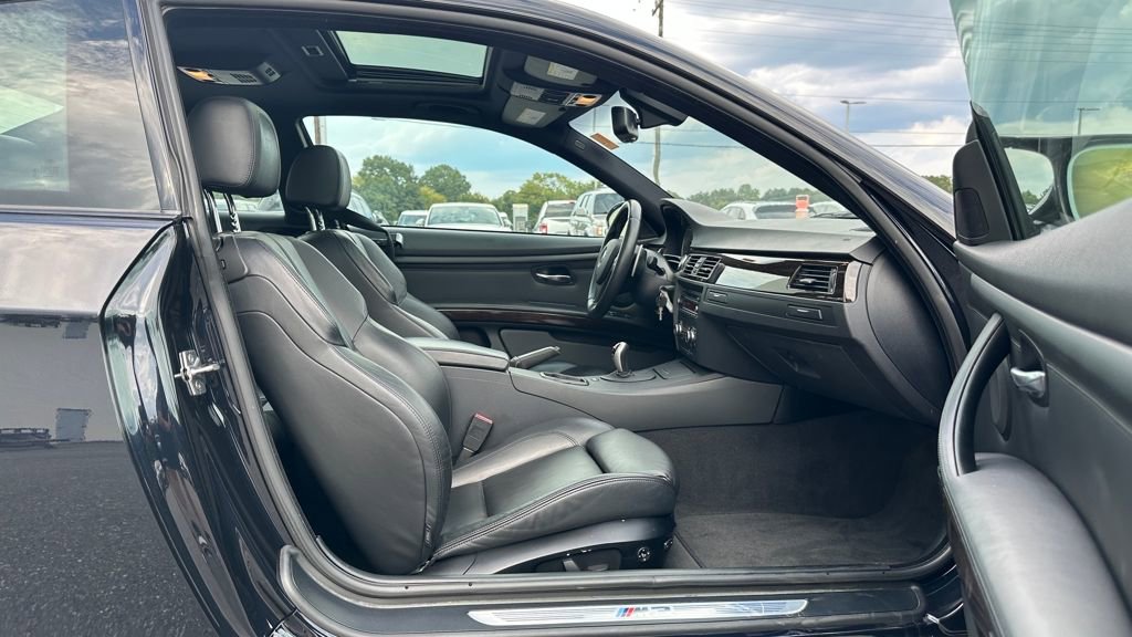 Used 2011 BMW M3 Base image 28