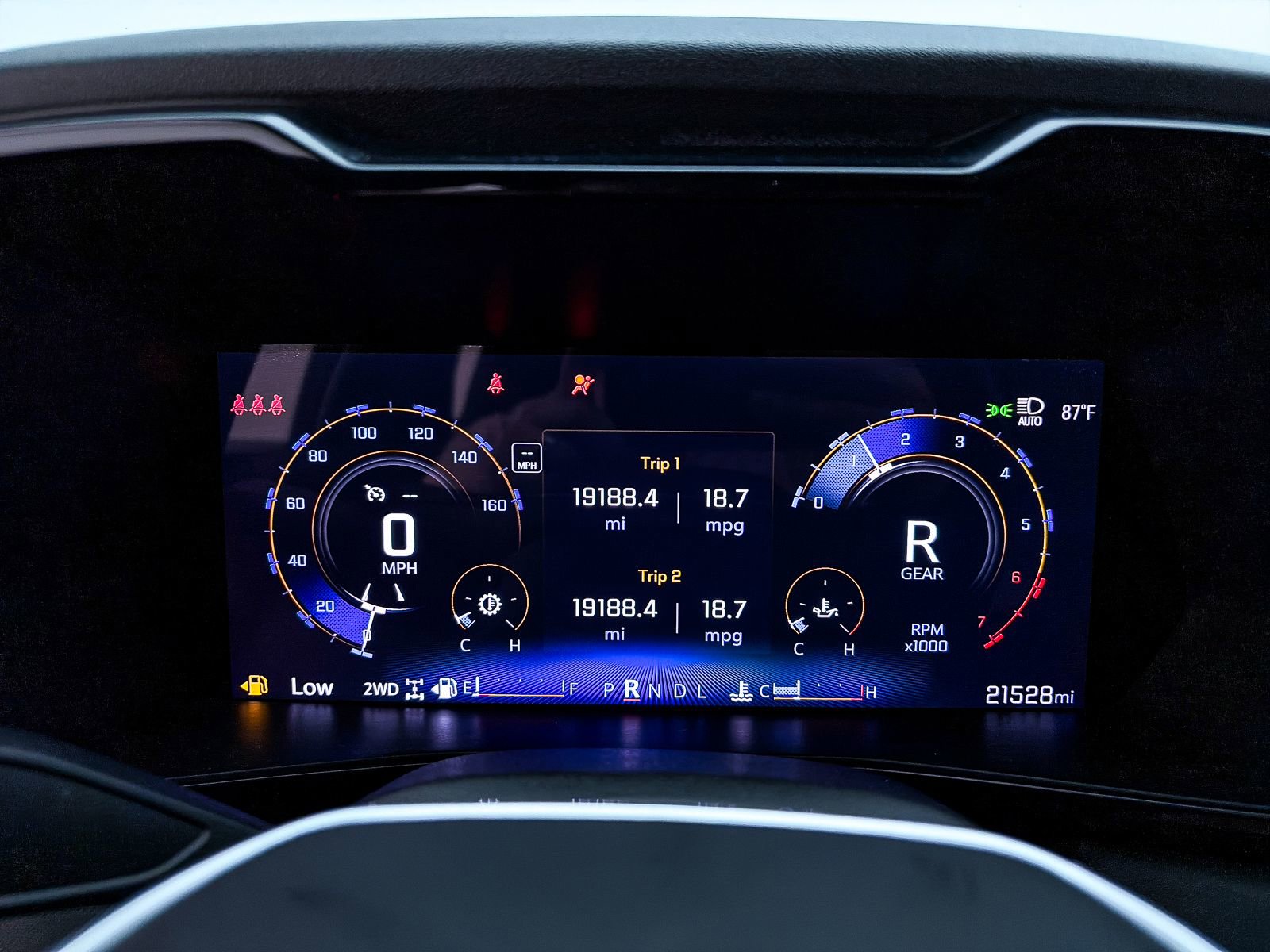 Used 2024 Chevrolet Colorado Z71 w/ Z71 Convenience Package 2 image 33