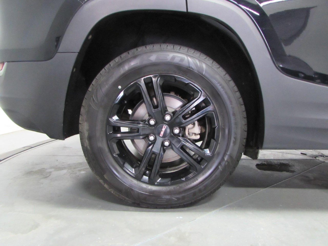 Used 2022 GMC Terrain AT4 image 9