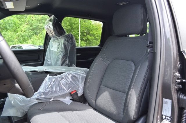 New 2026 RAM 1500 Express AWD/4WD image 15