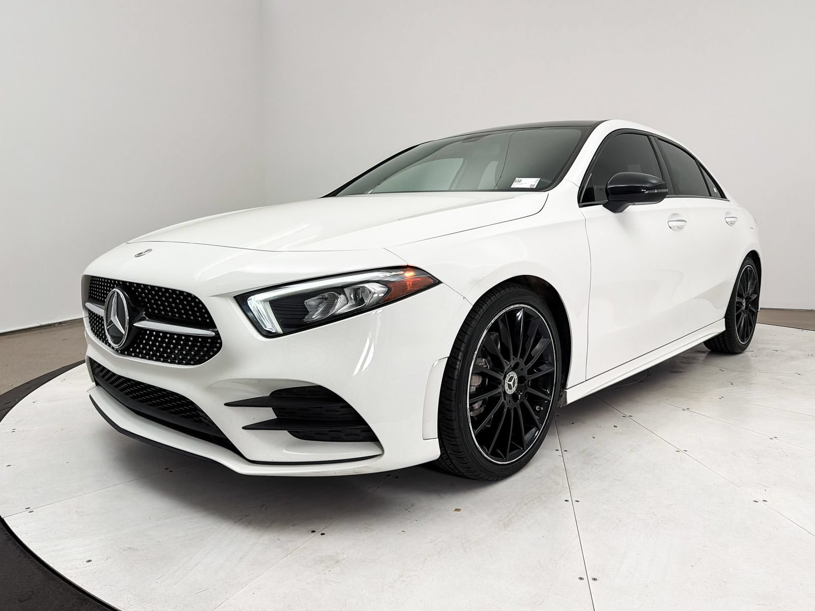 Used 2021 Mercedes-Benz A 220 image 13