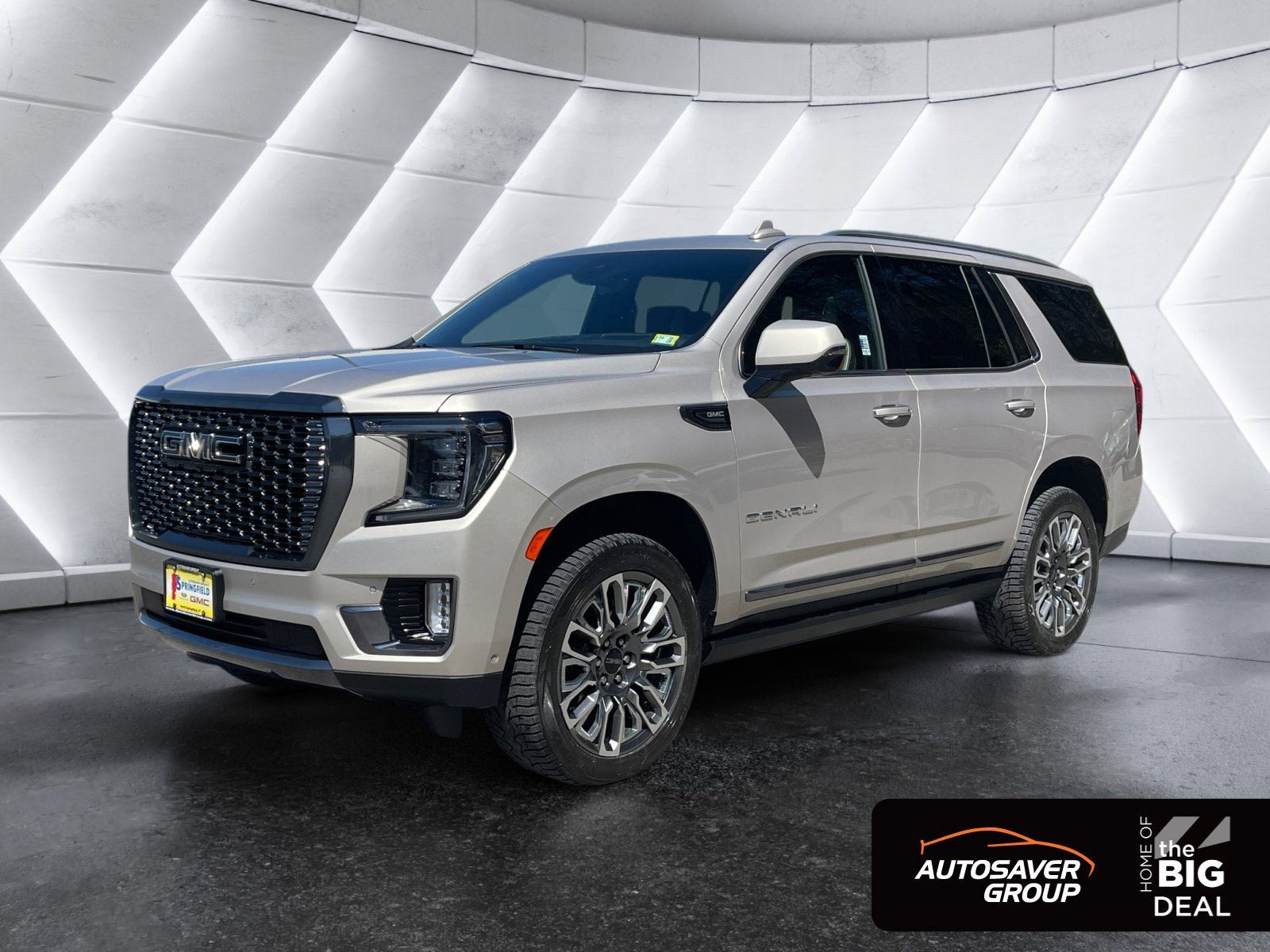 Used 2024 GMC Yukon Denali Ultimate AWD/4WD image 1