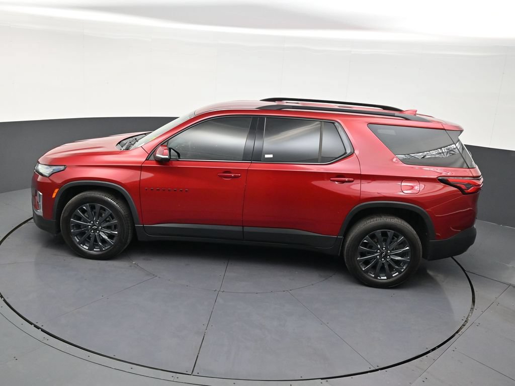 Used 2022 Chevrolet Traverse RS FWD image 15