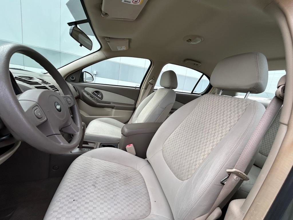 Used 2005 Chevrolet Malibu w/ Preferred Equipment Group image 27