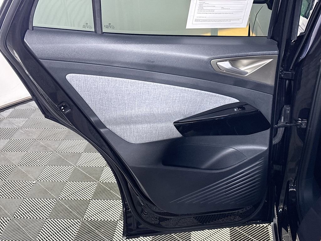 Used 2024 Volkswagen ID.4 2WD image 19