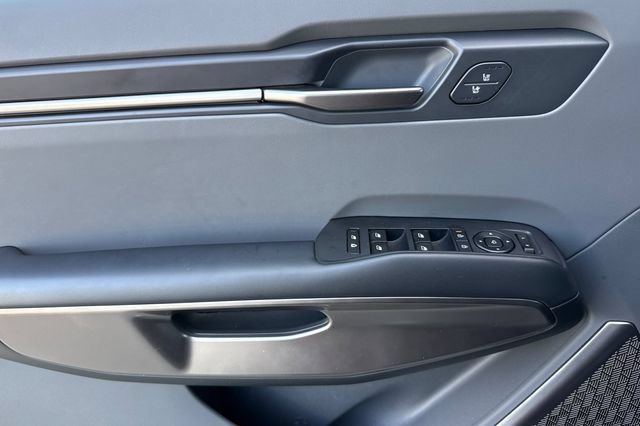 Certified 2024 Kia EV9 Light Long Range RWD image 13