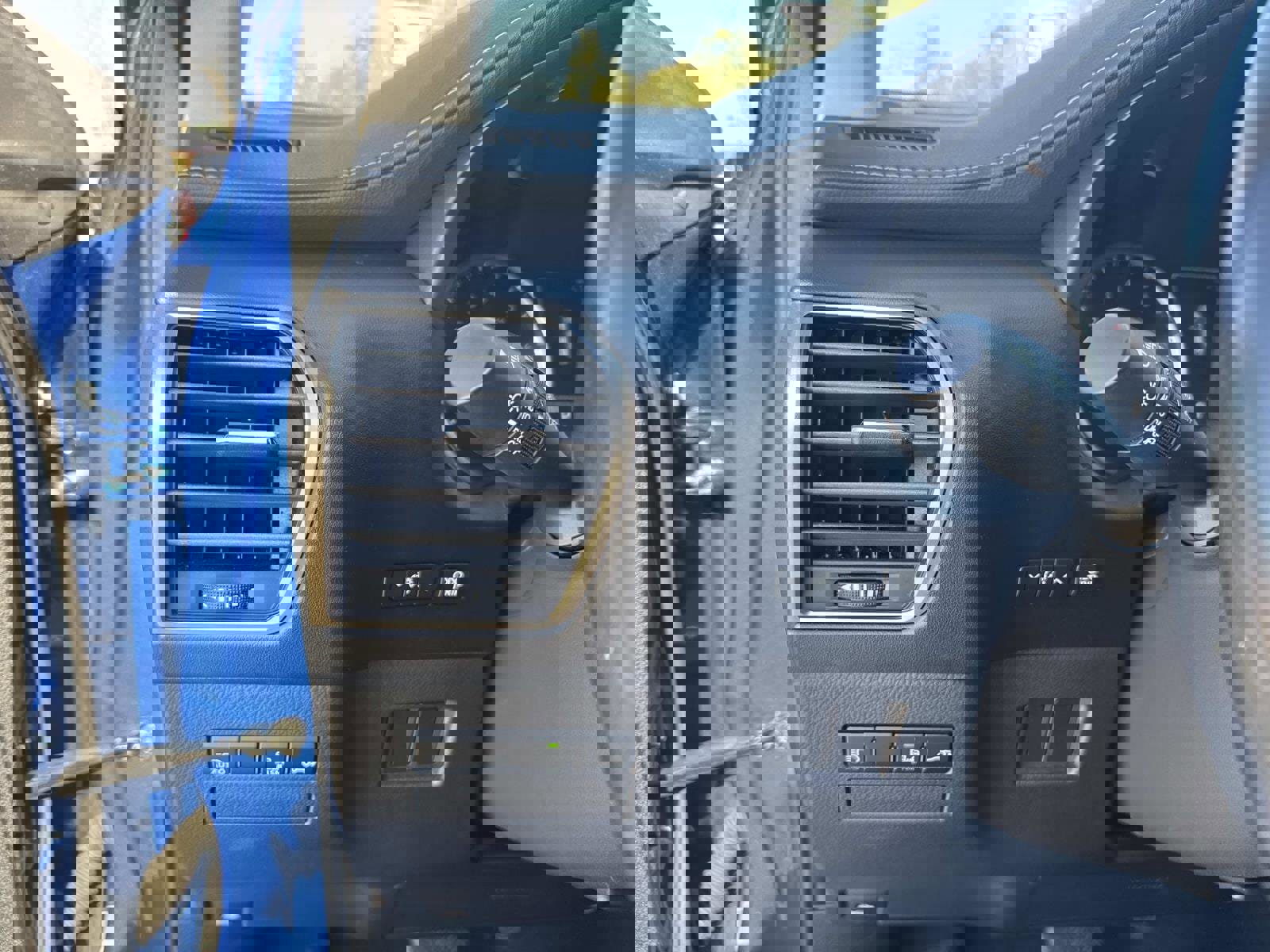 Used 2019 Lexus NX 300h AWD w/ Comfort Package image 34