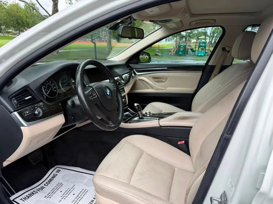Used 2011 BMW 528i Sedan RWD image 13
