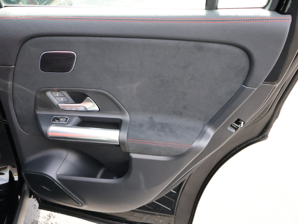 New 2026 Mercedes-Benz GLA 35 AMG 4MATIC image 14