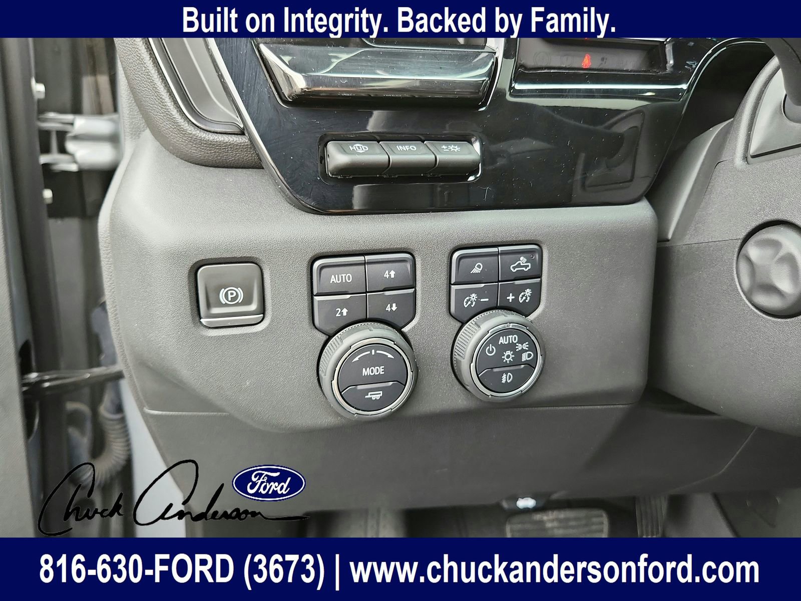 Used 2023 Chevrolet Silverado 1500 ZR2 w/ Technology Package image 14