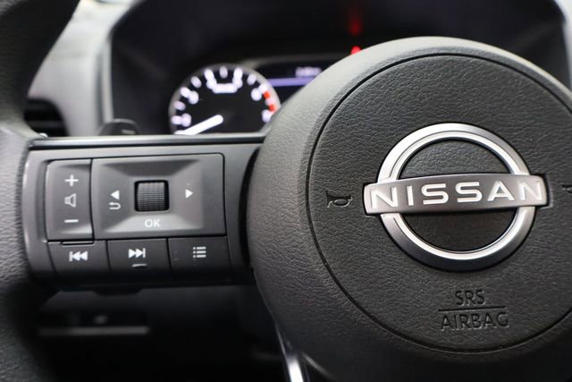Used 2024 Nissan Rogue SV image 24