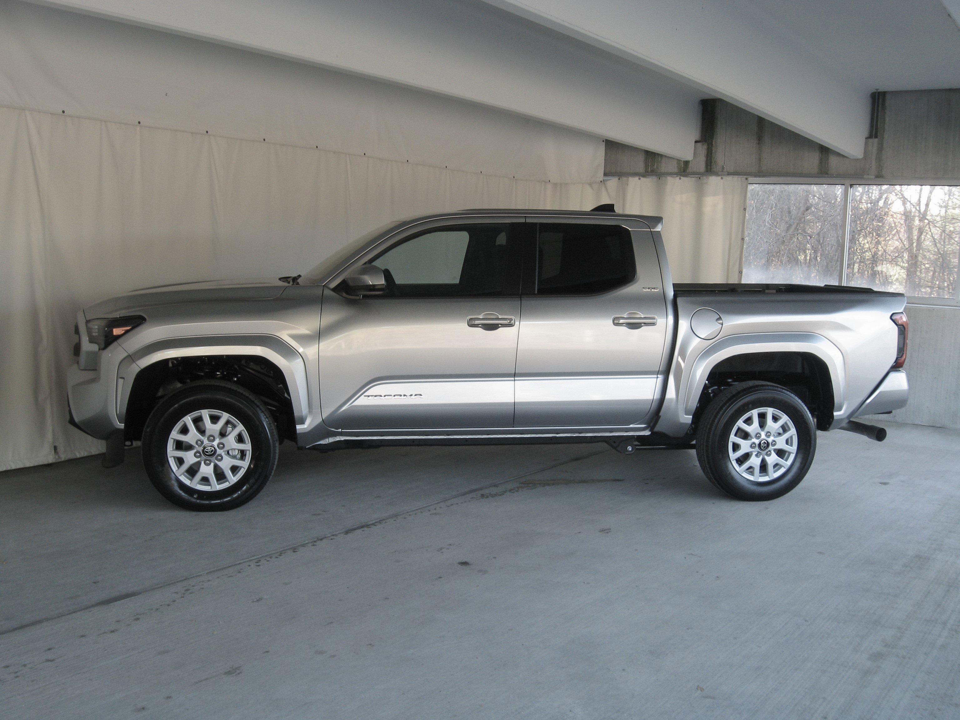 New 2025 Toyota Tacoma SR5 image 4