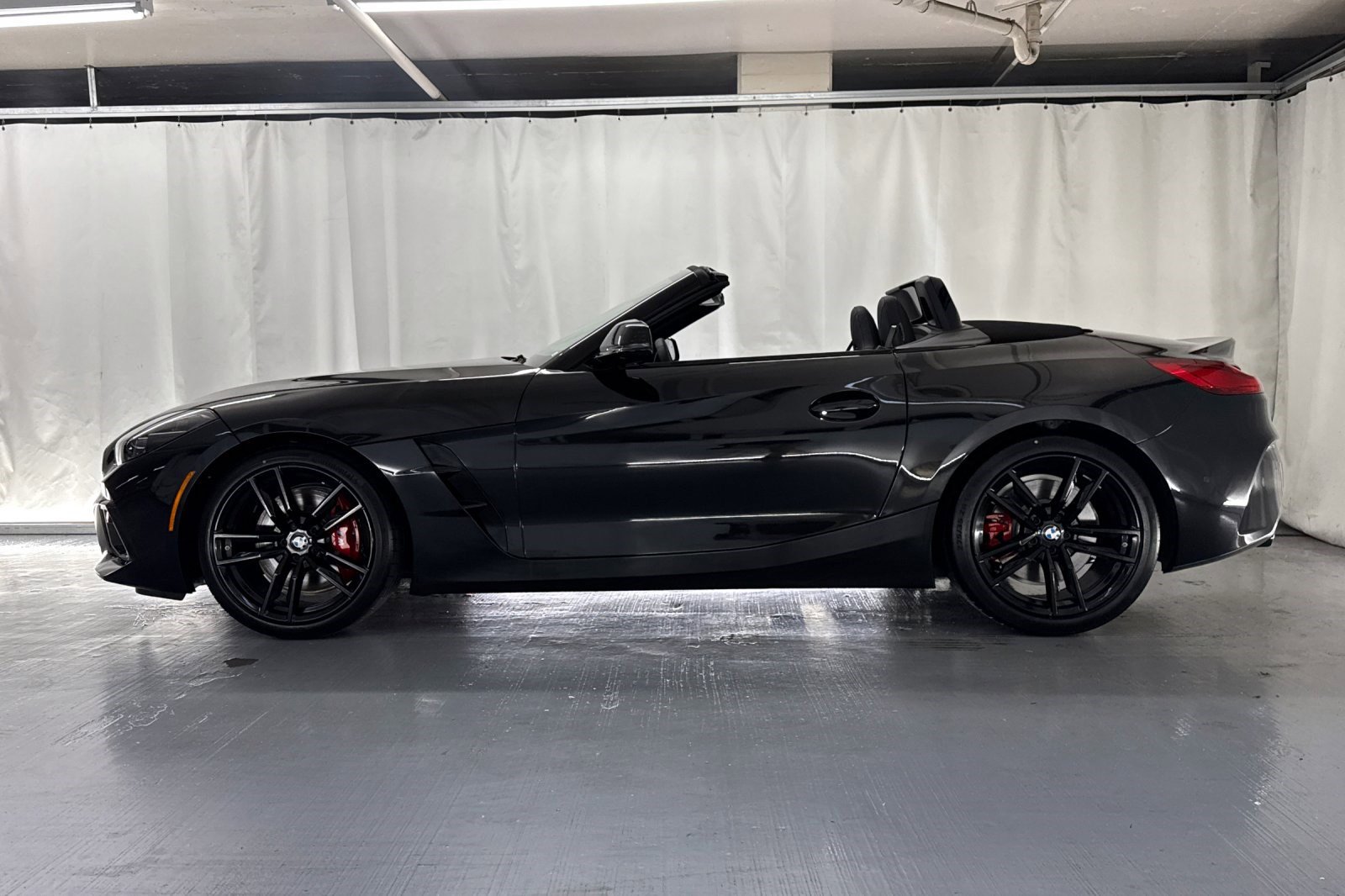 New 2026 BMW Z4 M40i w/ Premium Package image 2
