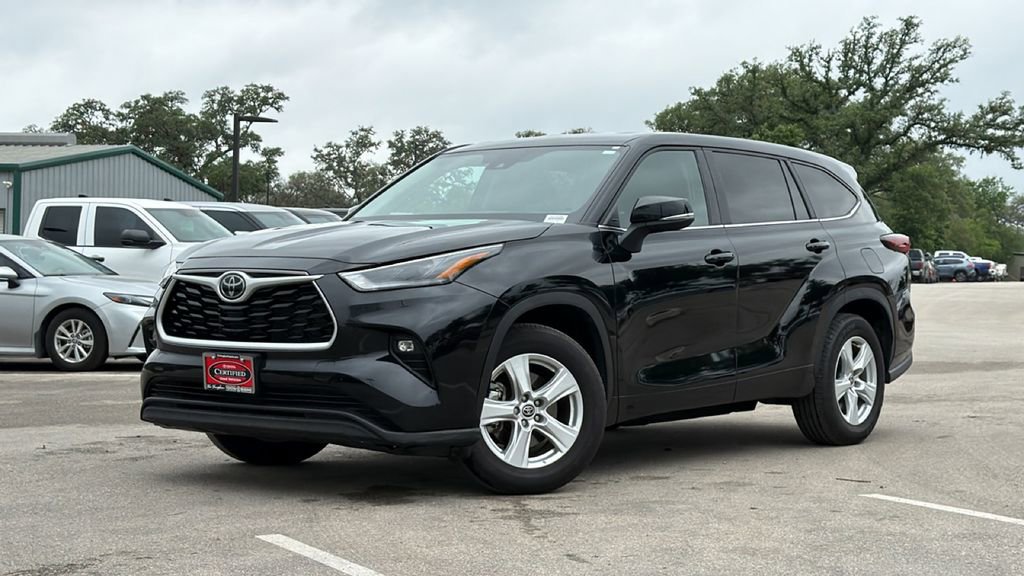 Certified 2025 Toyota Highlander LE image 42