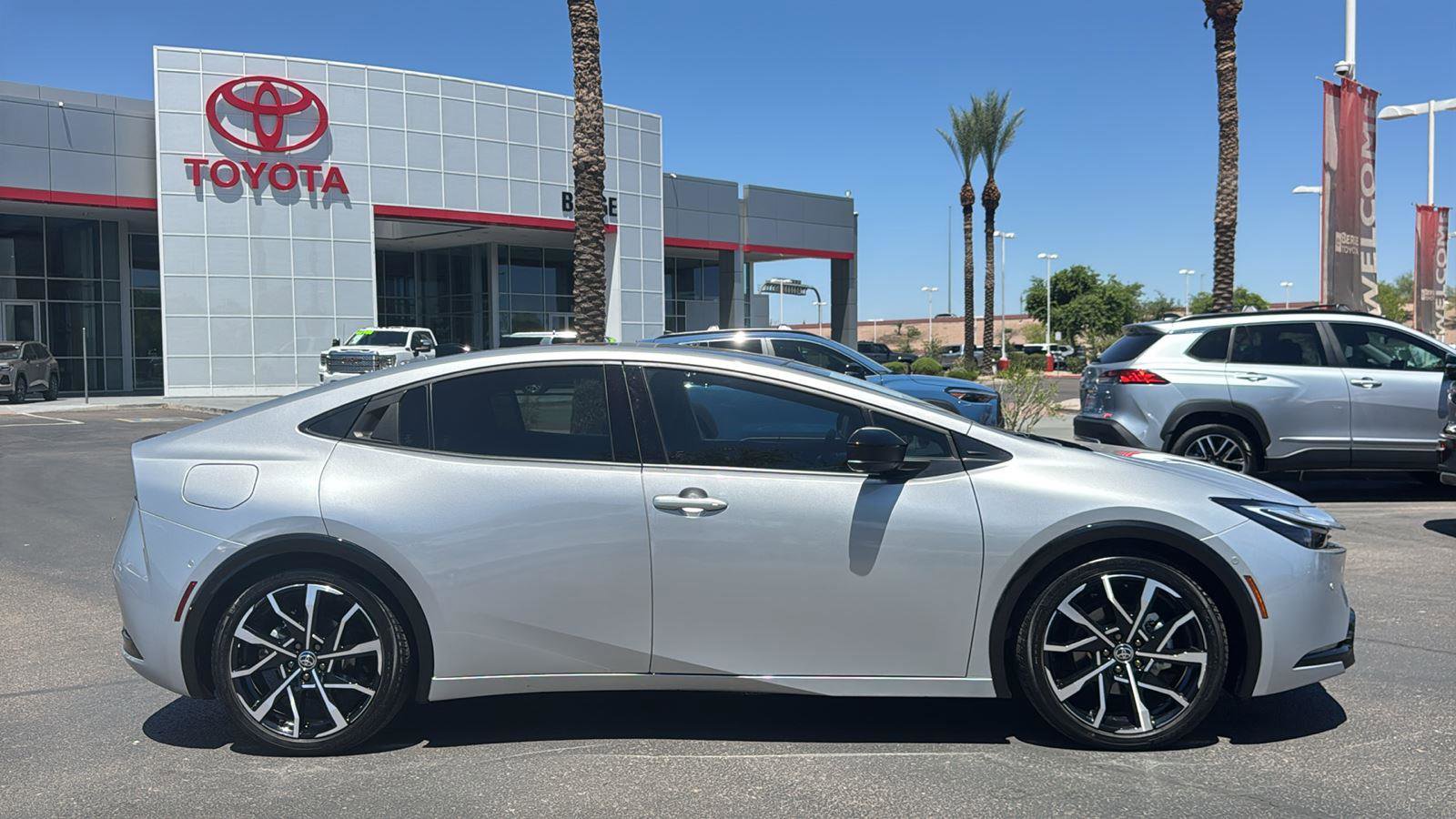 Used 2025 Toyota Prius Plug-In Hybrid w/ Limited Premium Package FWD image 9