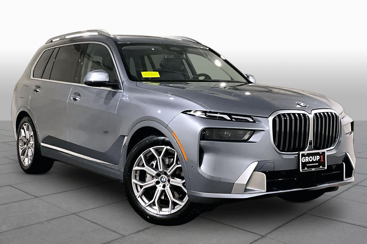 Used 2026 BMW X7 xDrive40i w/ Premium Package AWD/4WD image 2