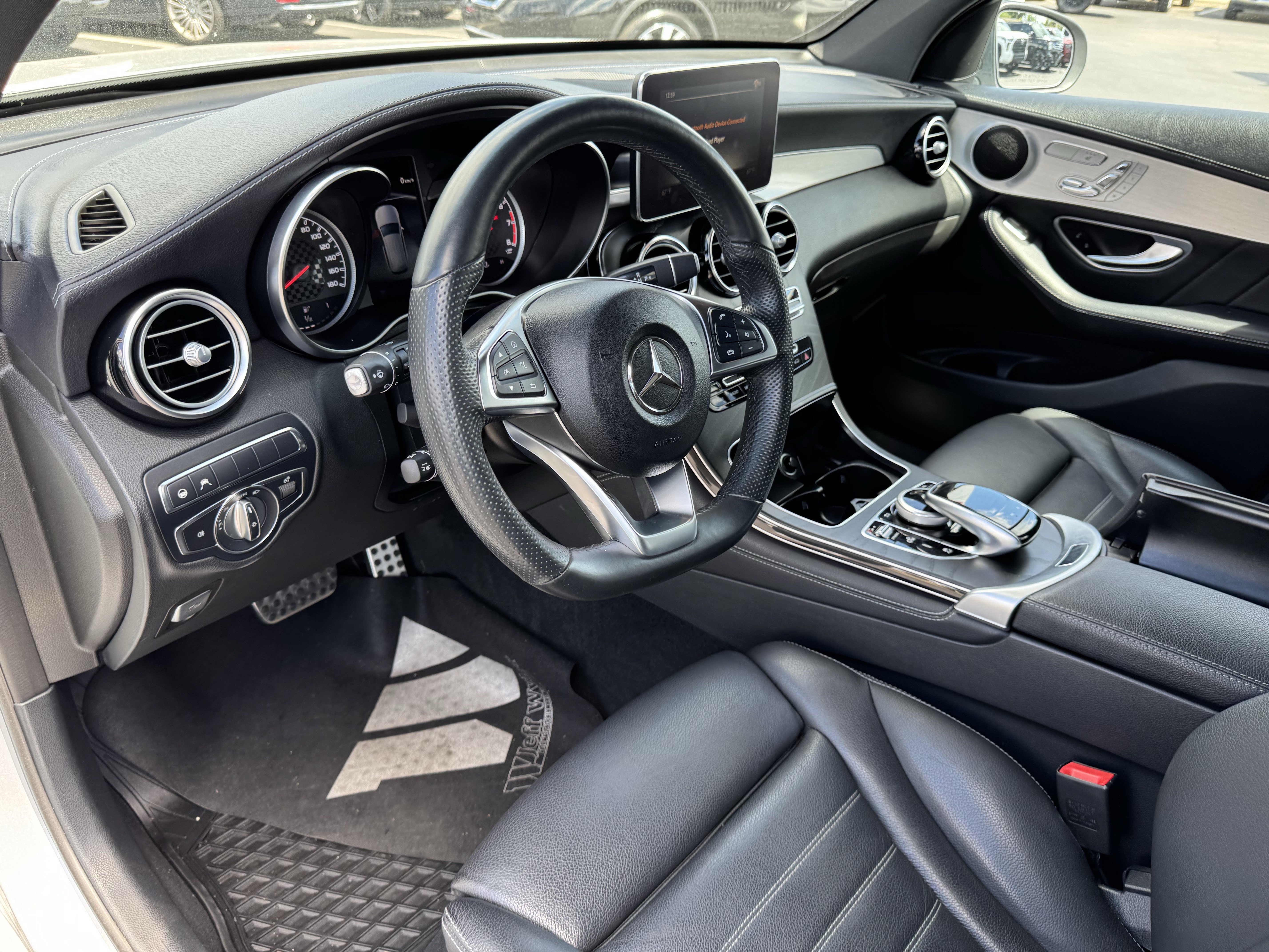Used 2018 Mercedes-Benz GLC 43 AMG 4MATIC image 27