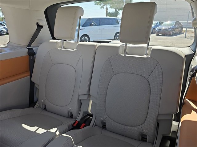 New 2025 Volkswagen ID. Buzz Pro S Plus image 7