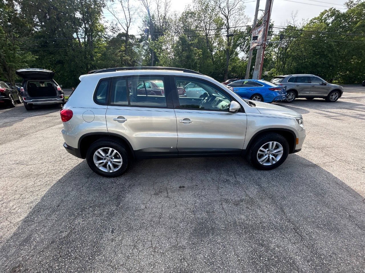 Used 2015 Volkswagen Tiguan S FWD image 13