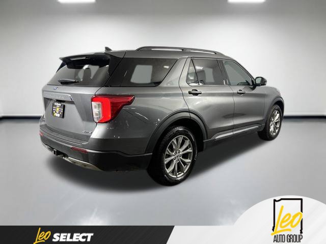 Used 2024 Ford Explorer XLT w/ Equipment Group 202A AWD/4WD image 6