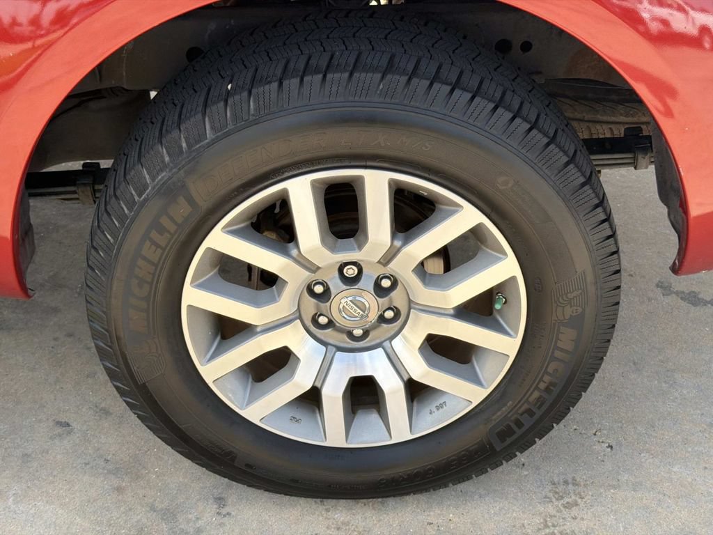 Used 2013 Nissan Frontier SL RWD image 5