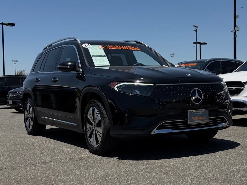 Used 2024 Mercedes-Benz EQB 300 4MATIC image 4