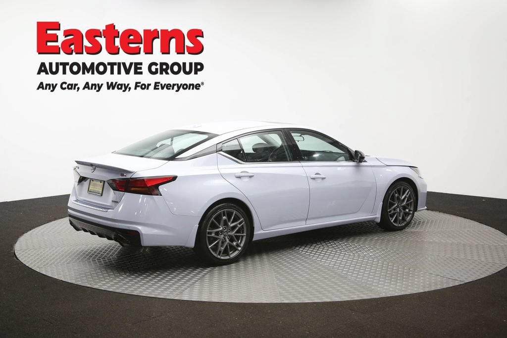 Used 2023 Nissan Altima 2.0 SR FWD image 43