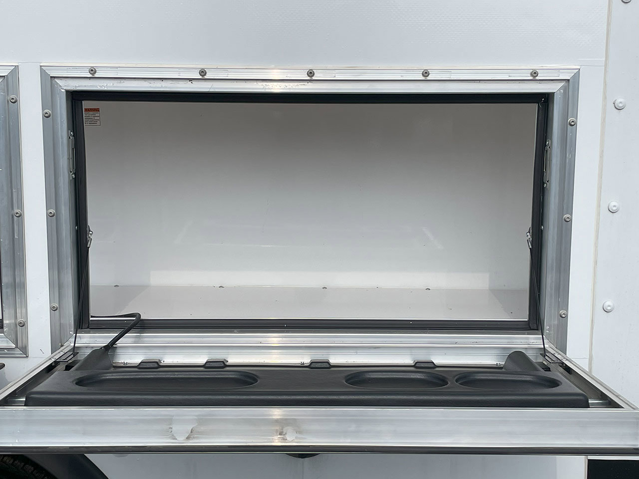 Used 2022 Chevrolet Express 3500 CUTWAY w/ Power Convenience Package image 12